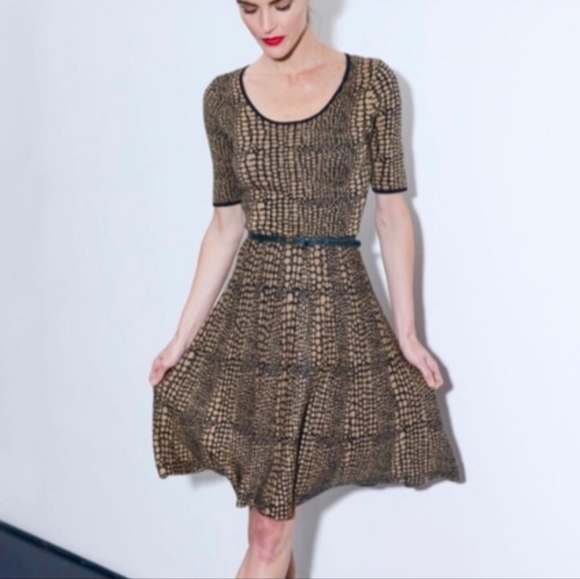 LUXE By CARMEN MARC VALVO Animal Print Fit & Flared Knit Dress Sz 1X Blk/Tan - Picture 2 of 8